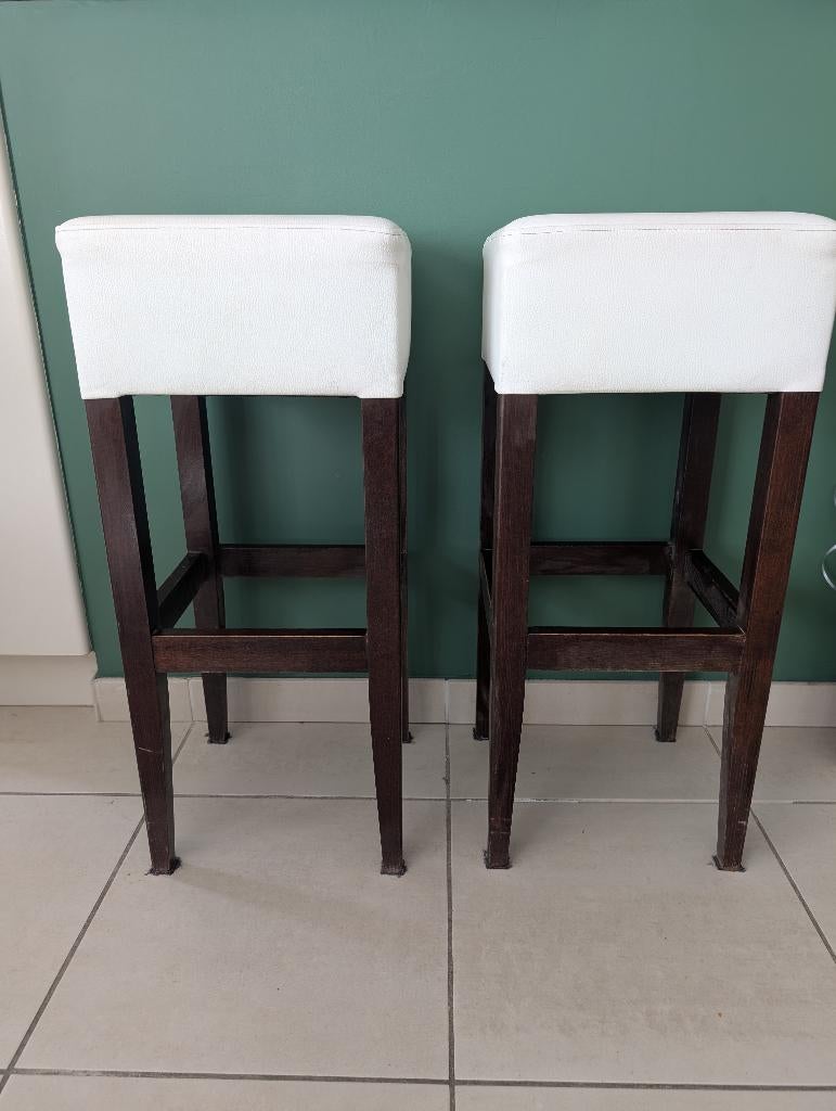 Ensemble de chaises design blanches (x2) — Pieds en bois, Maison & Meubles, Chaises, Bois, Comme neuf, Deux, Enlèvement