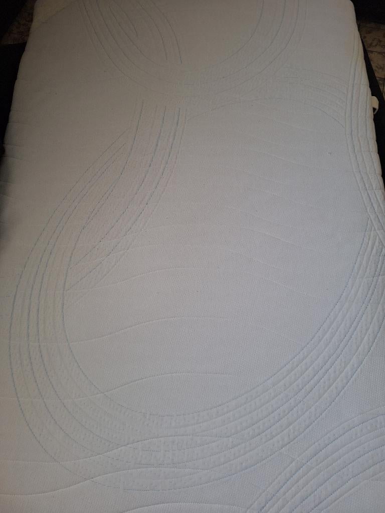 matras traagschuim 140x200, Ophalen, 140 cm, Zo goed als nieuw, Matras