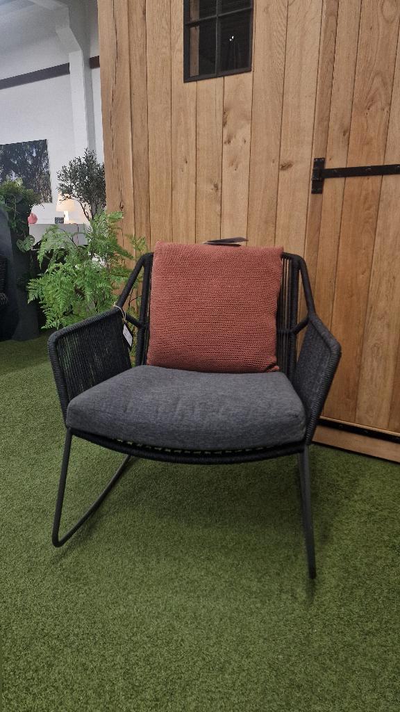 4 Seasons Outdoor Accor rocking chair – showroomkorting -50%, Tuin en Terras, Tuinsets en Loungesets, Nieuw, Loungeset, Overige materialen