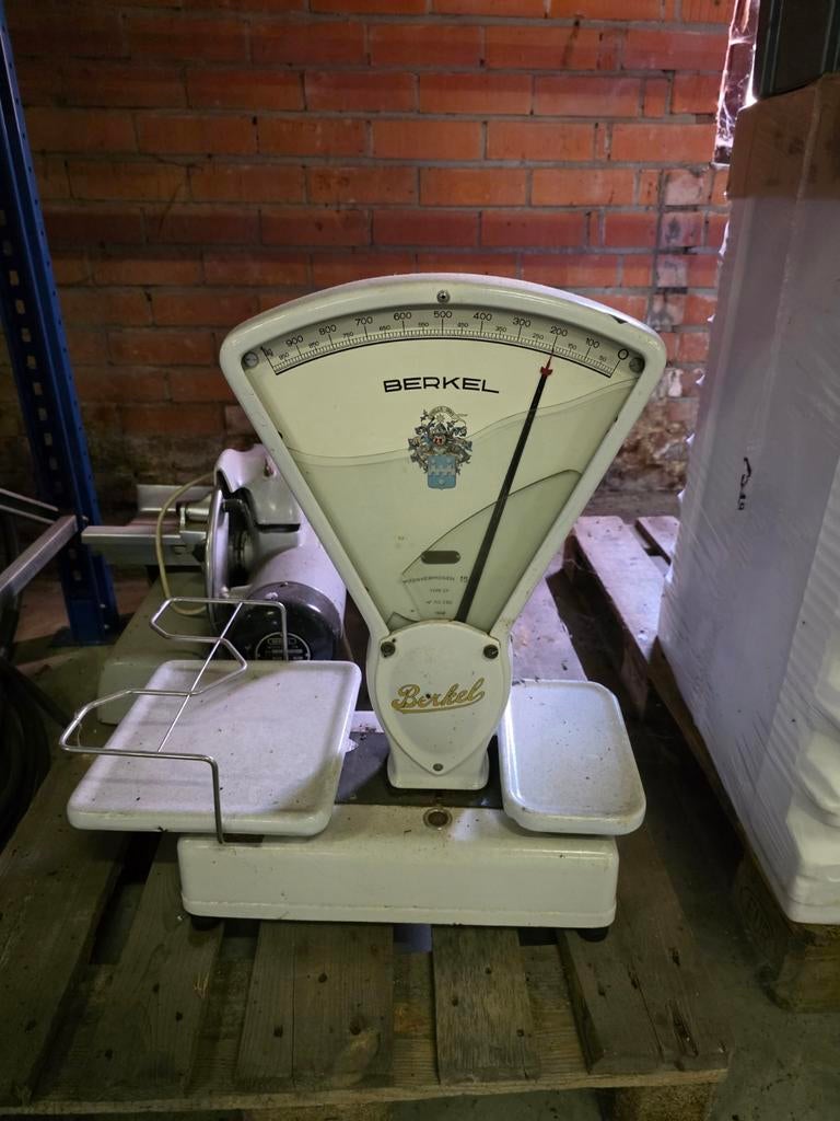 Berkel weegschaal, Ophalen