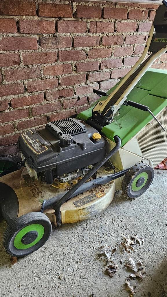 GRATIS KAWASAKI benzine grasmaaier af te halen, Ophalen