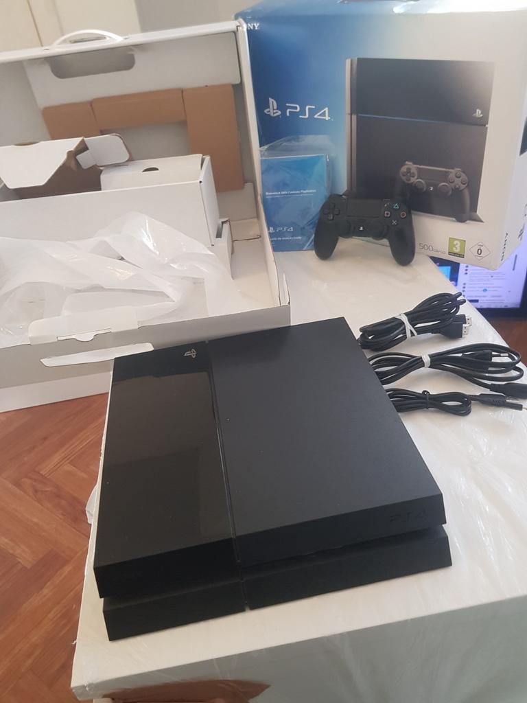 Playstation 4 in een doos, Ophalen of Verzenden
