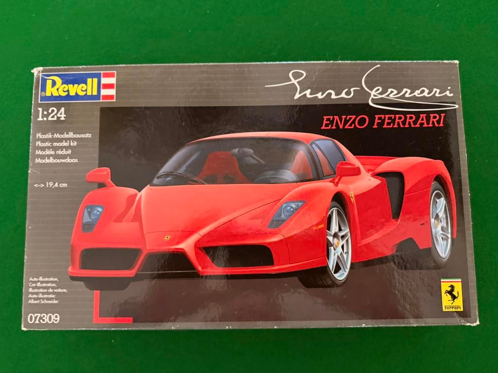 Ferrari Enzo Revell 1/24, Hobby en Vrije tijd, Ophalen, Zo goed als nieuw, Auto, Revell