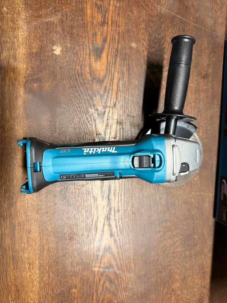 Machine à disques Makita de 2025, rarement utilisée, Enlèvement, Comme neuf