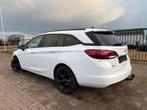 Opel Astra Sports Tourer 1.2 Benzine Black Edition Trekhaak, Auto's, Voorwielaandrijving, Gebruikt, 1199 cc, Electronic Stability Program (ESP)