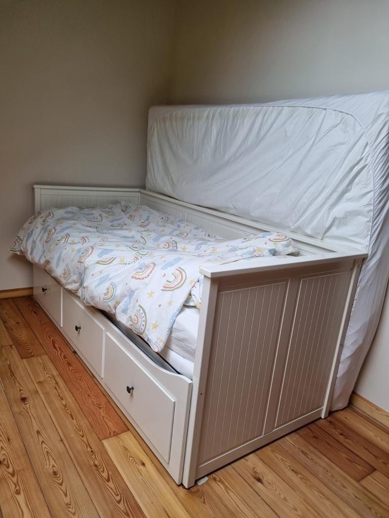 Hemmes bed van Ikea met twee matrassen, Huis en Inrichting, Slaapkamer | Bedden, 200 cm, Ophalen