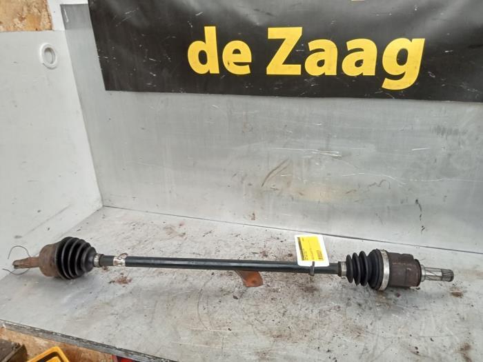 Arbre de transmission avant droit d'un Opel Corsa, Autos : Pièces & Accessoires, Freins & Transmission, Opel, Utilisé, 3 mois de garantie