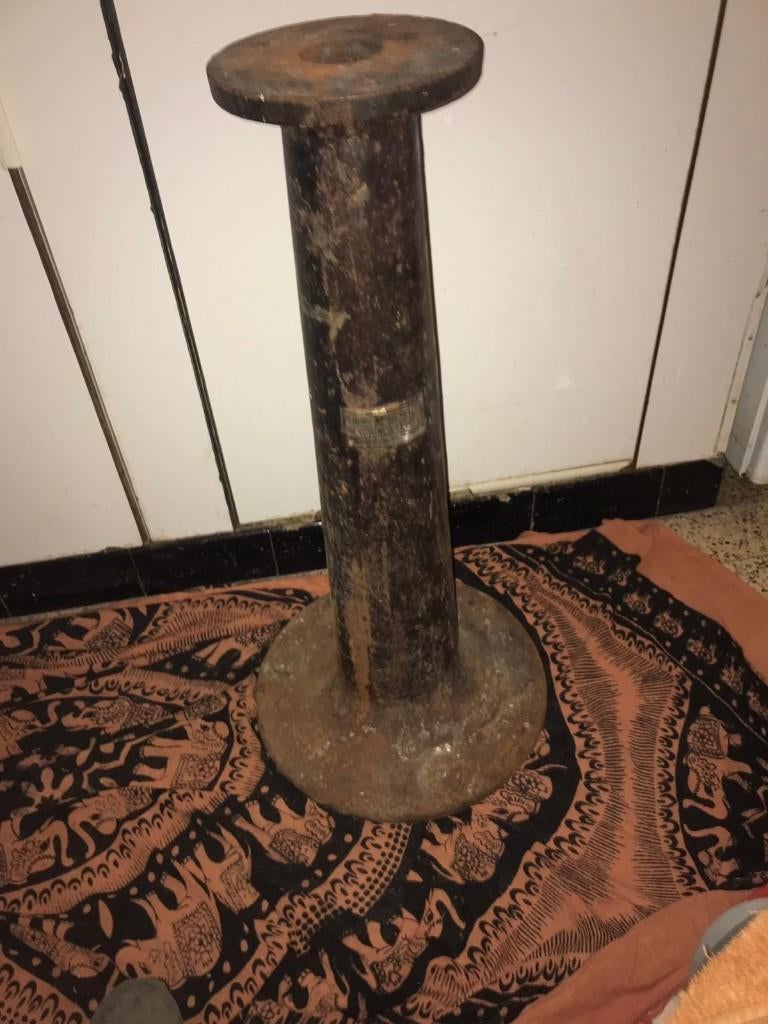 pied de tavle en fonte Henri Benedictus, Enlèvement