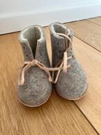 Tova - Wollen pantoffels voor kinderen, Kinderen en Baby's, Ophalen, Zo goed als nieuw, Slofjes