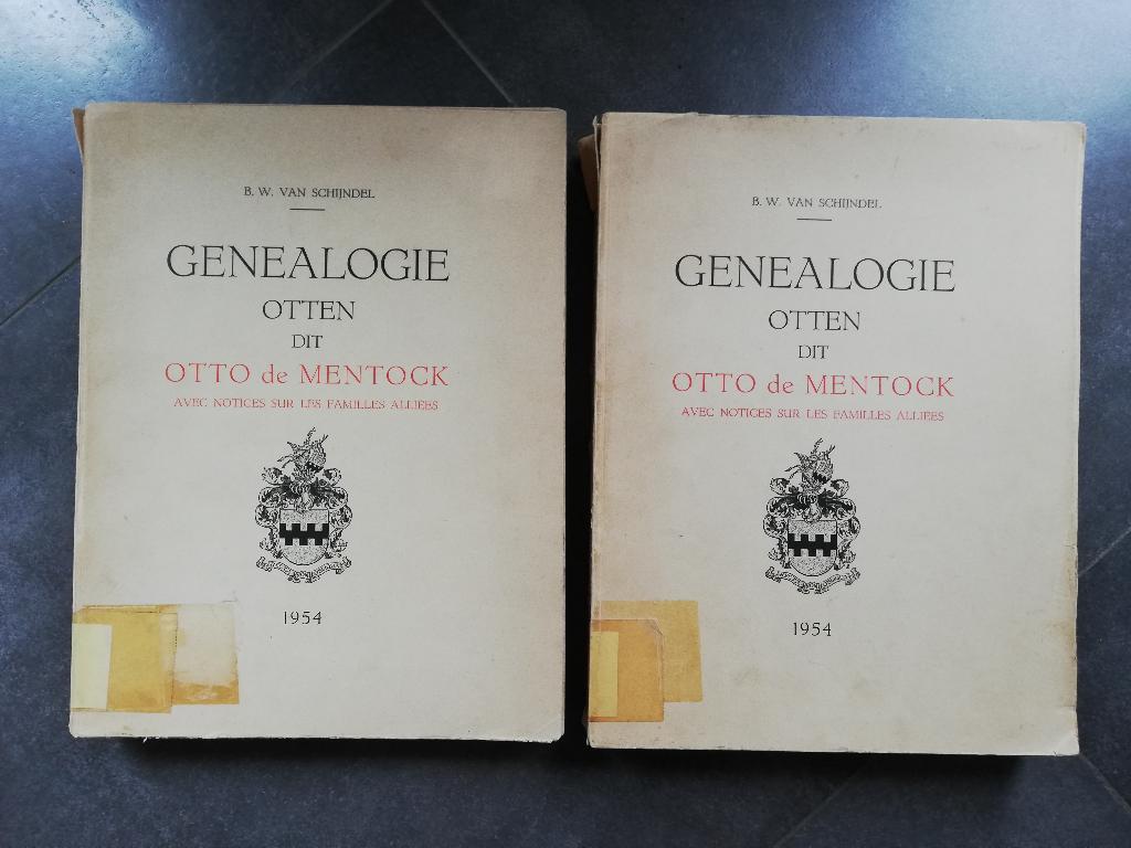 Genealogie Otten Dit Otto De Mentock 2 volumes, Boeken, Ophalen of Verzenden, Gelezen