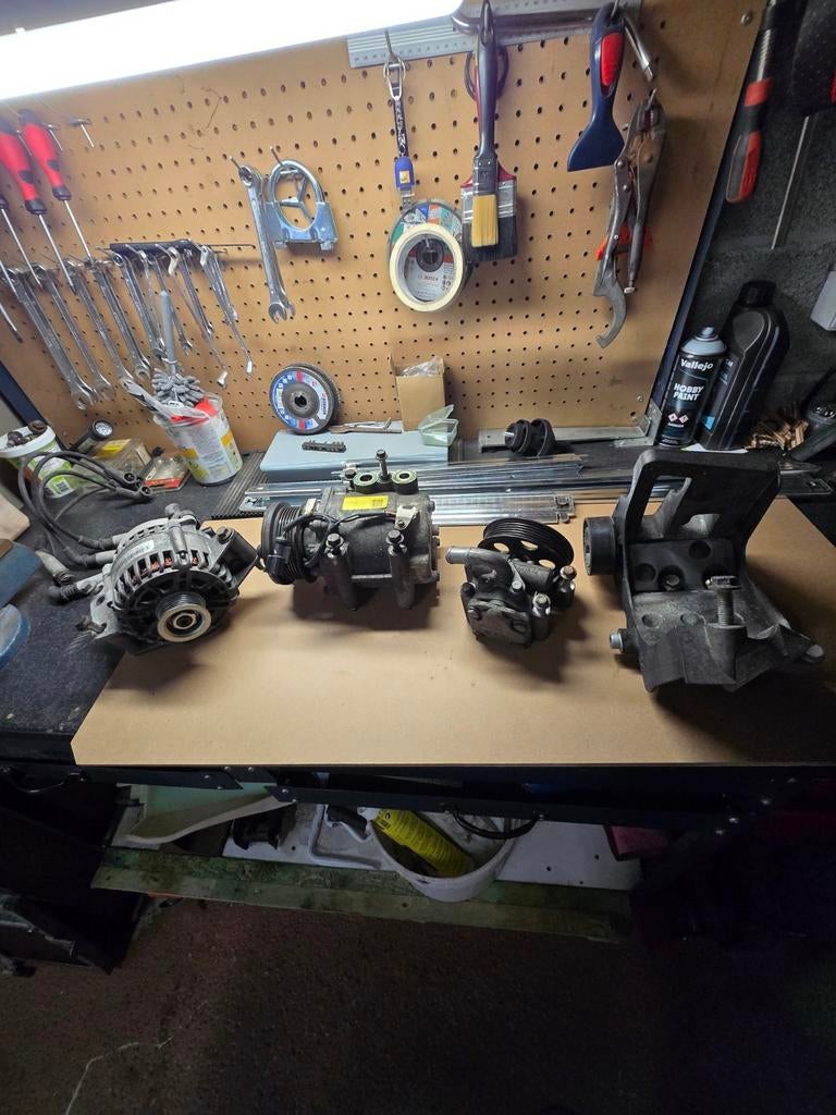 Pieces fiesta uniquement ce qu il y as sur l annonce, Particulier, Autre, Achat