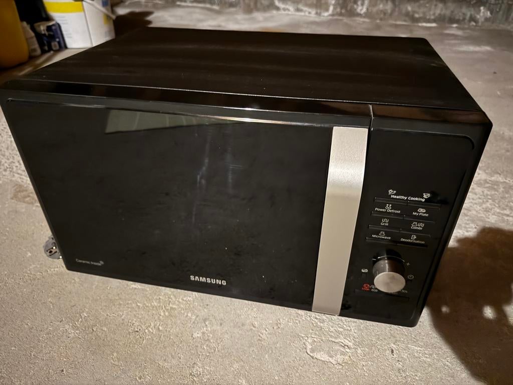 Microgolfoven Samsung met grill, Ophalen, Gebruikt, Microgolfoven, Grill