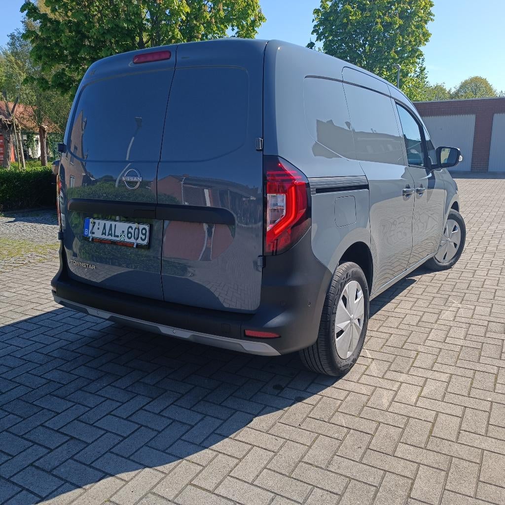 nissan townstar benzine,3 zitplaatsen,alle opties, Auto's, Voorwielaandrijving, 4 cilinders, Handgeschakeld, 5 deurs