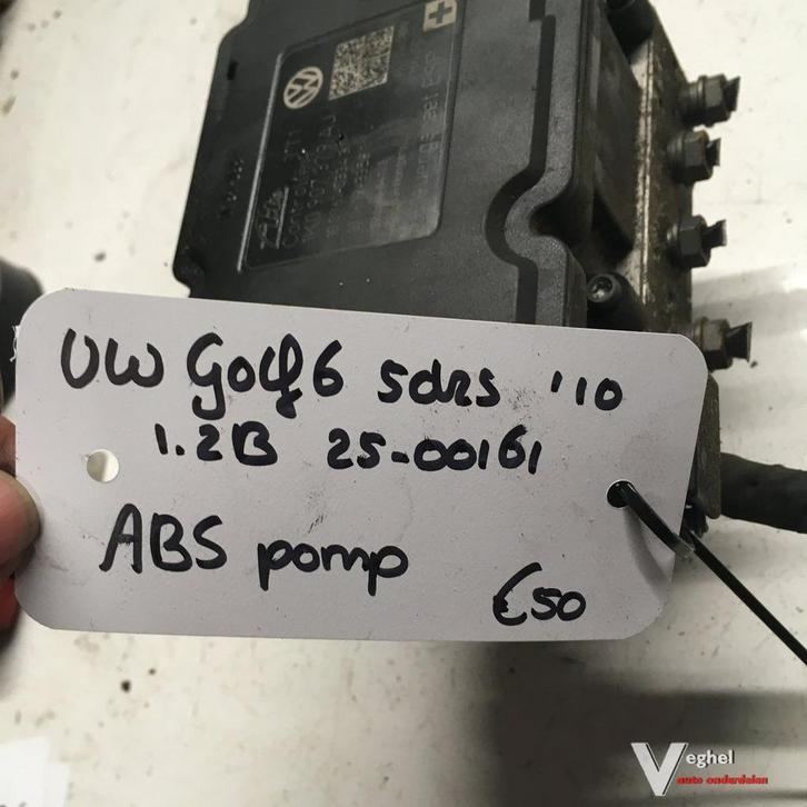 Vw Golf 6 1.2 B 6 bak handgesch. kleurcode LC9X 2010 2500161, Auto-onderdelen, Remmen en Aandrijving, Gebruikt, Ophalen of Verzenden