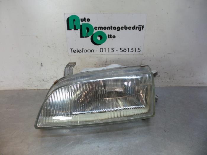 Koplamp links van een Honda Civic (Civic 92-), Auto-onderdelen, Verlichting, Gebruikt, Ophalen of Verzenden