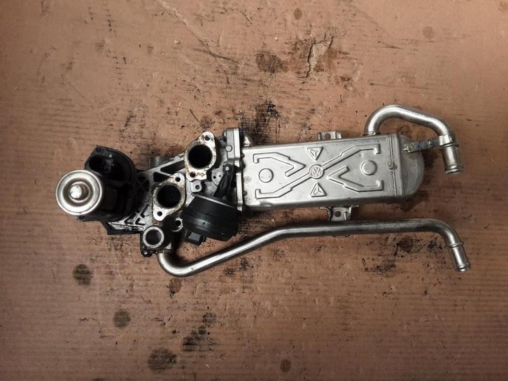 EGR KLEP Volkswagen Golf VI (5K1) (30L131512B), Auto-onderdelen, Uitlaatsystemen, Volkswagen, Gebruikt