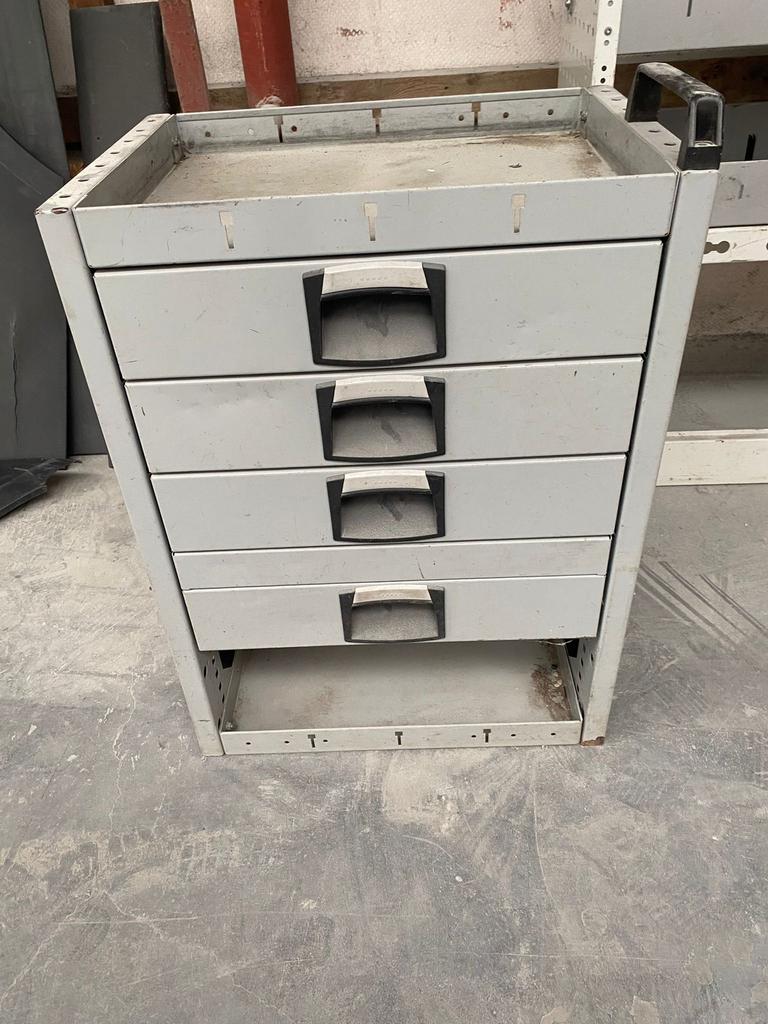 Etagère - Armoire avec tiroirs pour camionnette, Enlèvement