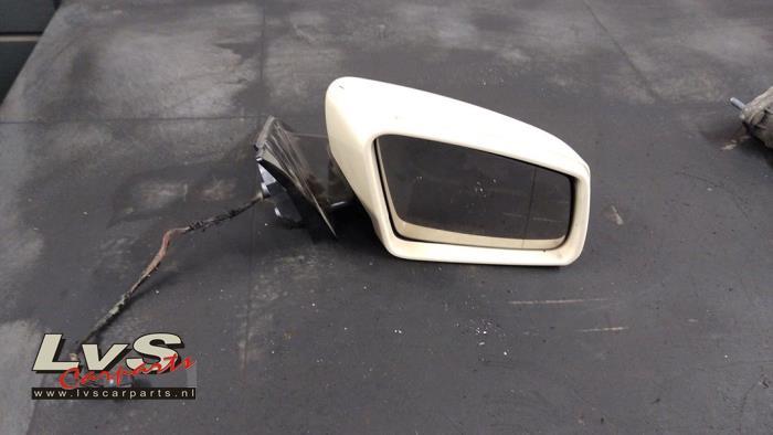 Buitenspiegel rechts van een Mercedes E-Klasse, Gebruikt, -, Ophalen of Verzenden, -