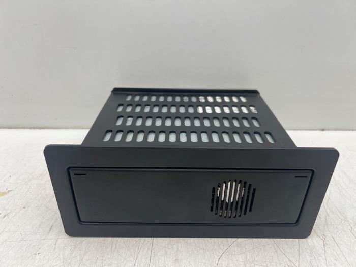 TV tuner van een Audi A4, Gebruikt, -, -, -