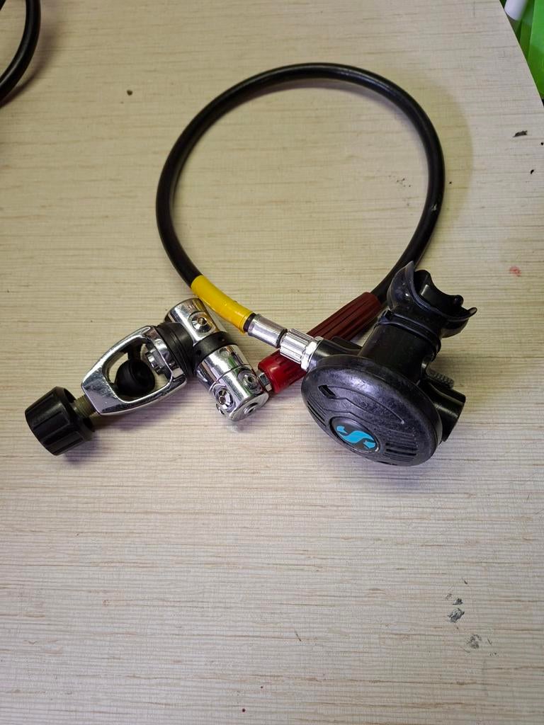 Zwembadontspanner Duiken, Ophalen