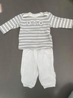 T-shirt rayé blanc/gris avec pantalon blanc taille 56, Enfants & Bébés, Vêtements de bébé | Taille 56, Garçon, Enlèvement ou Envoi