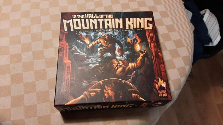 bordspel In the Hall of the Mountain King strategiespel, Hobby en Vrije tijd, Gezelschapsspellen | Bordspellen, Nieuw, Een of twee spelers