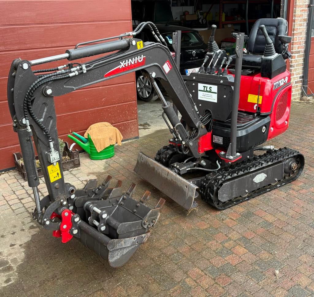 Mini graafmachine met kubota motor zoals nieuw, Zakelijke goederen, Ophalen, Graafmachine