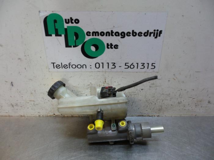 Hoofdremcilinder van een Ford Transit (Transit 00-), Auto-onderdelen, Remmen en Aandrijving, Ford, Gebruikt, 3 maanden garantie