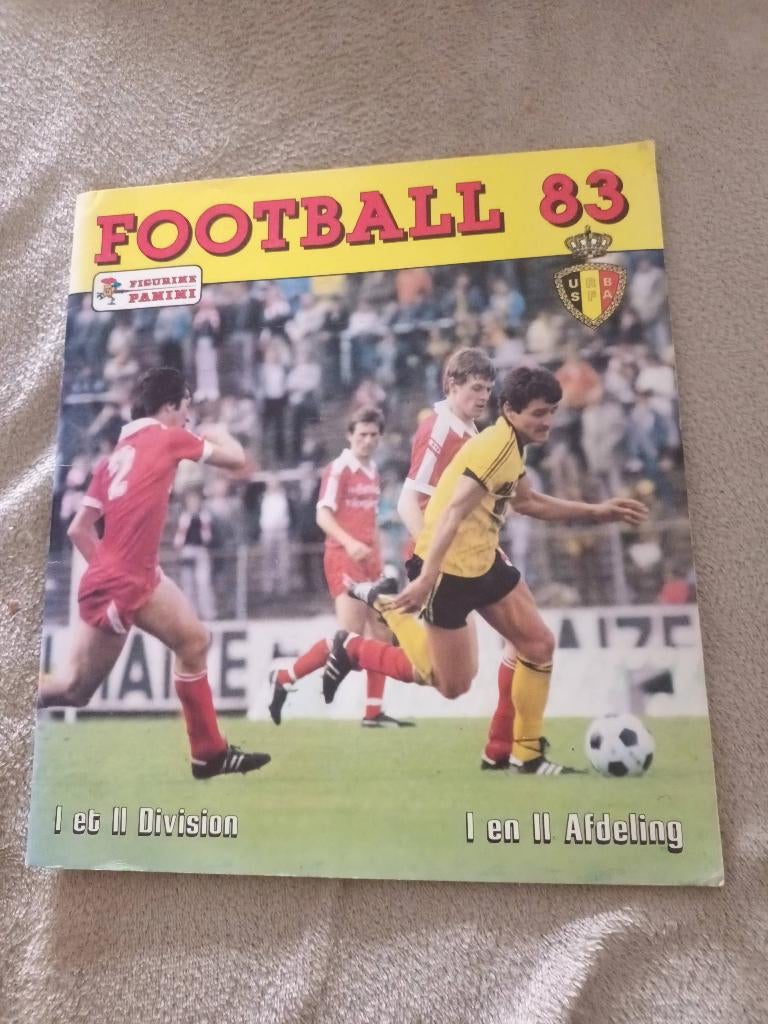 Album panini football Belgique 1983, Verzamelen, Sportartikelen en Voetbal, Verzenden, Gebruikt, Spelerskaart