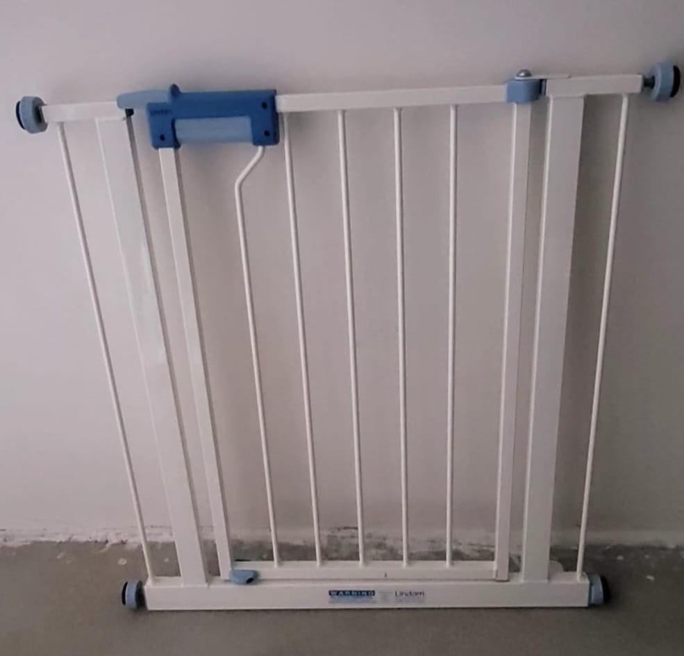 Barrière de sécurité pour escalier (ouverture 75cm -84 cm), Enlèvement