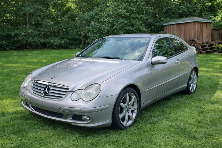 Mercedes C220 CDI – Automaat – Full Option – Pano – 2004, Auto's, Mercedes-Benz, Bedrijf, C-Klasse, Diesel, Automaat, Ophalen
