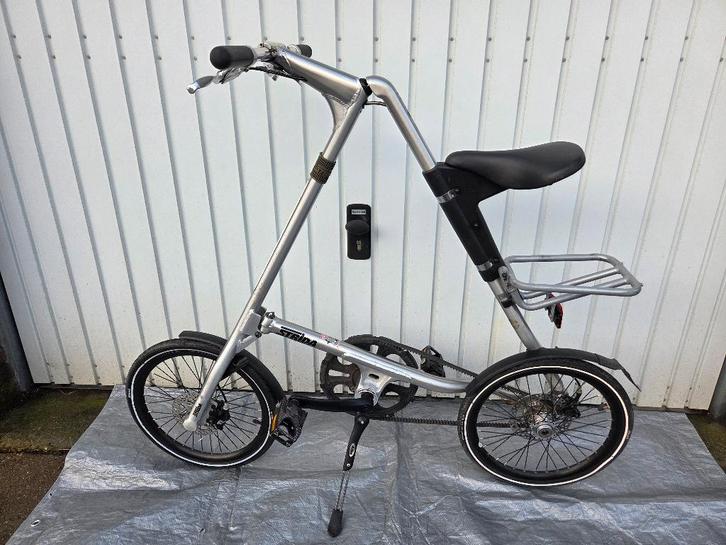 Strida vouwfiets  18 inch, Fietsen en Brommers, Fietsen | Vouwfietsen, Gebruikt, Overige merken, 16 tot 18 inch, Totaal opvouwbaar