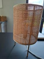 Lampe de table ou de chevet, cannage et laiton., Enlèvement ou Envoi