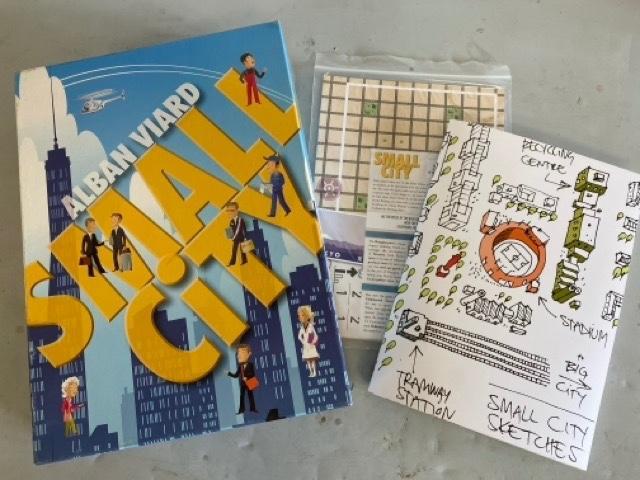 SMALL CITY Kickstarter-editie + ALLE UITBREIDINGEN, Hobby en Vrije tijd, Gezelschapsspellen | Bordspellen, Ophalen of Verzenden