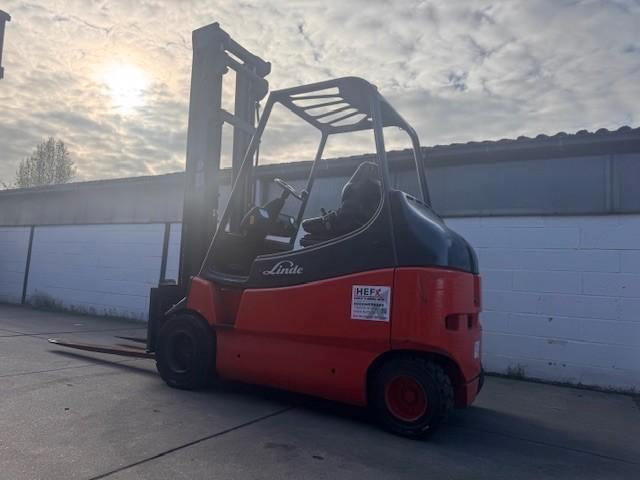 LINDE, Zakelijke goederen, Machines en Bouw | Heftrucks en Intern transport, Heftruck, Elektrisch, 2000 tot 3000 kg, Ophalen