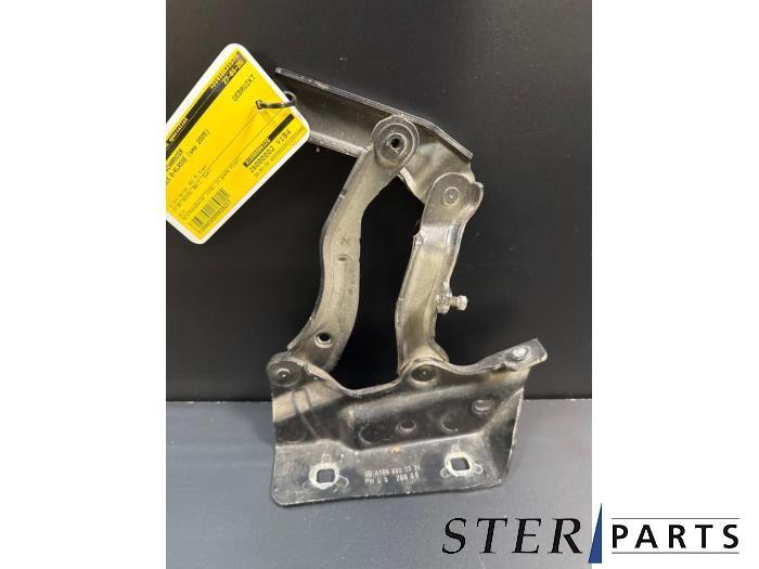 Charnière capot d'un Mercedes B-Klasse, Autos : Pièces & Accessoires, Autres pièces automobiles, Mercedes-Benz, Utilisé, 3 mois de garantie