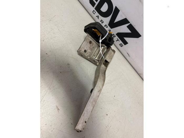 Bumpersteun rechts-voor van een BMW 7-Serie, -, 3 mois de garantie, Utilisé, -