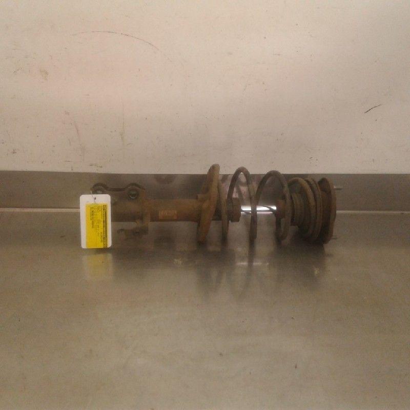 JAMBE DE FORCE AVANT GAUCHE Toyota Corolla (E15), Utilisé, Toyota