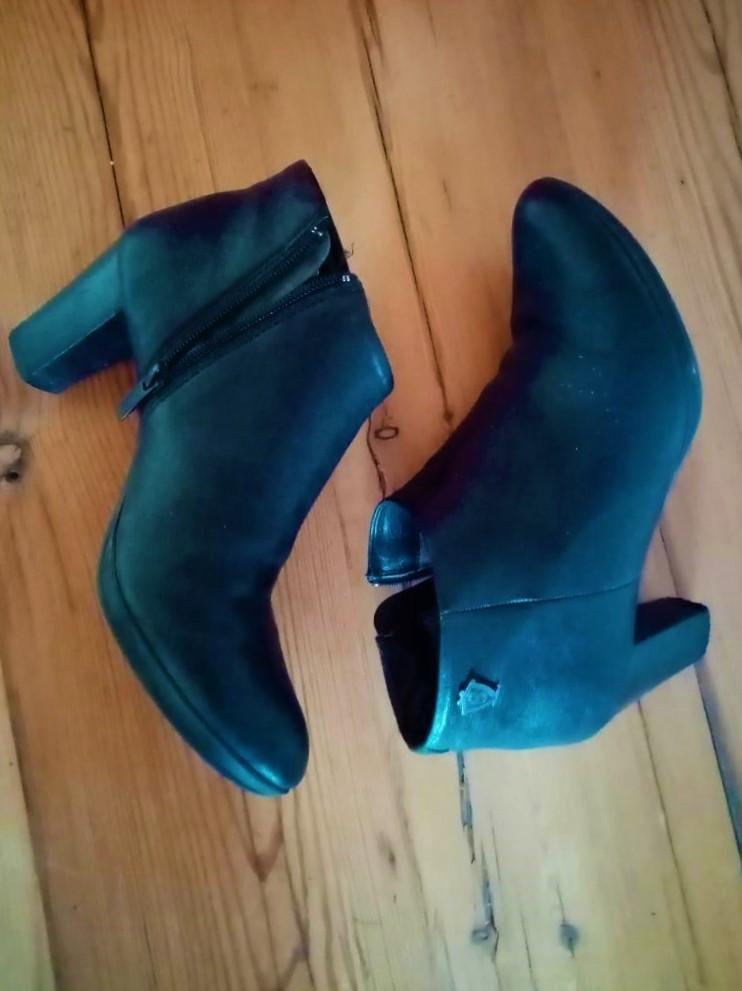 Softwaves : zwart lederen enkellaarzen , lage laarzen mt 39, Vêtements | Femmes, Chaussures, Enlèvement ou Envoi, Noir, Boots et Botinnes