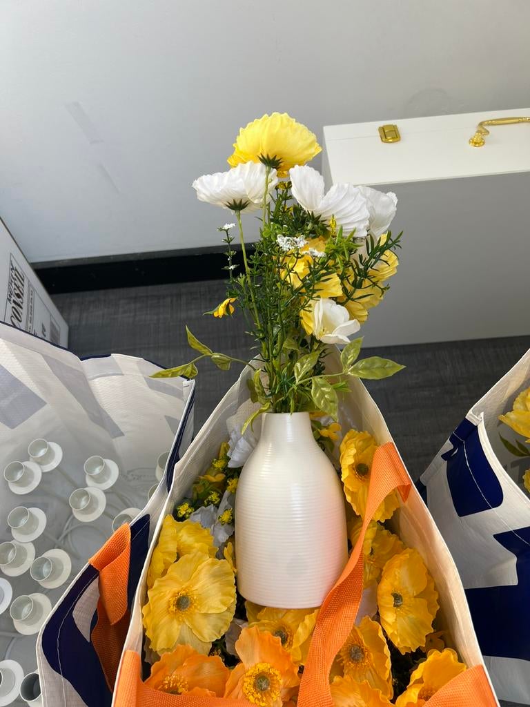 Lot de 12 petits vases avec fausses fleurs, Enlèvement, Neuf