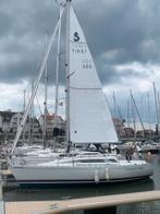 Beneteau First 305, Bateau de plaisance ou Cruiser, Diesel, 9 à 12 mètres, Enlèvement