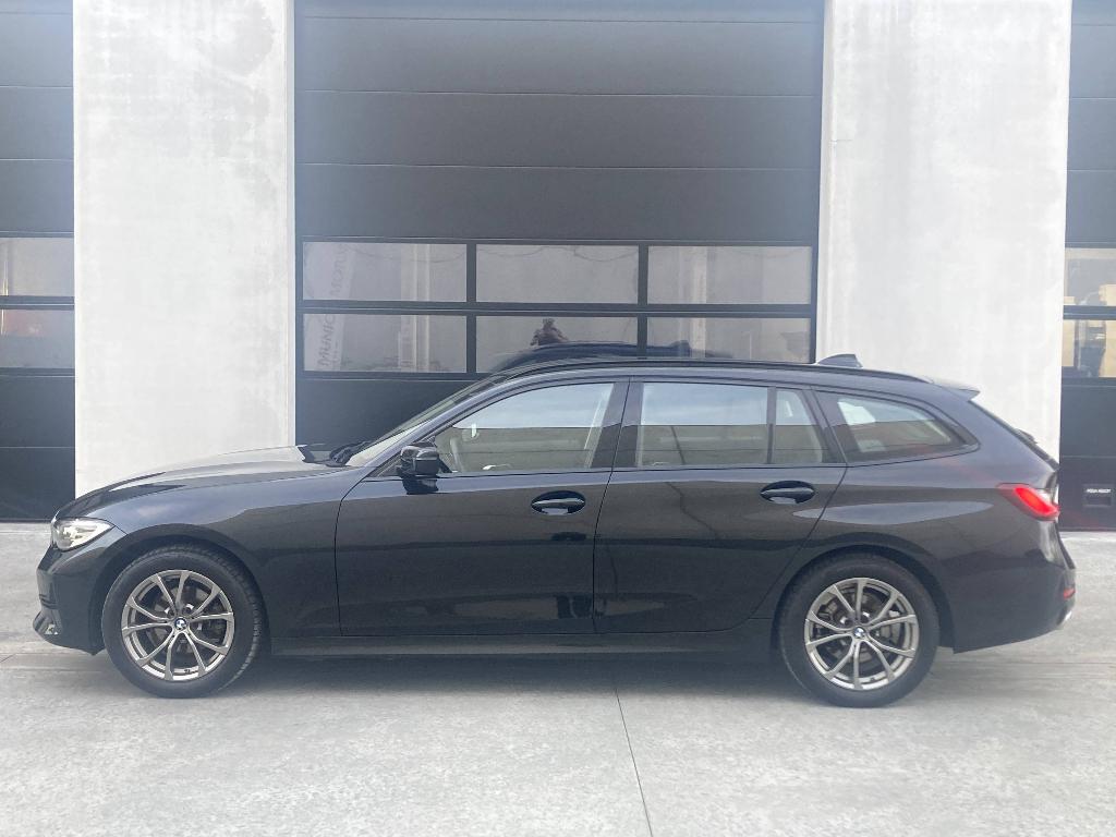 BMW 318i A Touring/Sportline/.../2 Jaar Garantie, Auto's, BMW, Automaat, Achterwielaandrijving, 4 cilinders, Leder en Stof