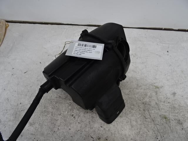 FILTRE À AIR Volkswagen Polo V (6R) (6R0129607E), Autos : Pièces & Accessoires, Utilisé, Volkswagen