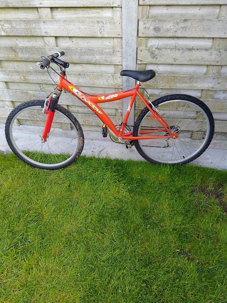 Vélo de montagne - ombre, Vélos & Vélomoteurs, Vélos | BMX & Freestyle, Utilisé, 24 pouces ou plus, Aluminium, Enlèvement