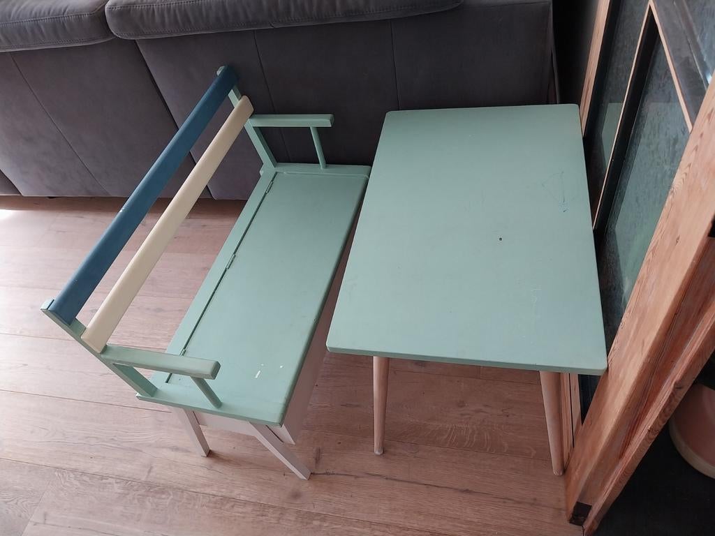 Leuk tafeltje en bankje in hout, Huis en Inrichting, Ophalen, Hout