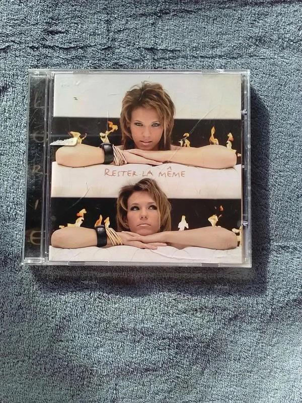 CD Lorie "Rester la même" 2005, CD & DVD, CD | Francophone, Comme neuf, Enlèvement ou Envoi
