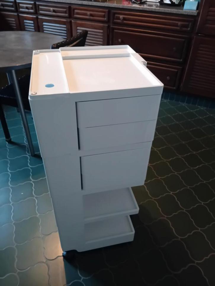 Joe colombo body trolley, Antiek en Kunst, Antiek | Meubels | Tafels, Ophalen