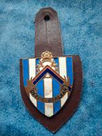 Cintre de poitrine, Collections, Enlèvement ou Envoi