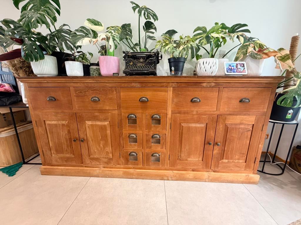 Bahut en chene, Maison & Meubles, Armoires | Dressoirs, Utilisé, 200 cm ou plus, 25 à 50 cm, Avec tiroir(s), Avec porte(s), Chêne