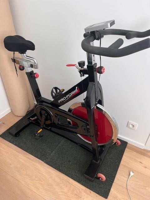 ProForm spinning fiets – zeer goede staat – weinig gebruikt, Sport en Fitness, Overige Sport en Fitness, Ophalen, Zo goed als nieuw